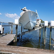 🚤 Emergency Boatlift Repair in Orange Beach, AL – Boat Saved from Capsizing Before the Storm